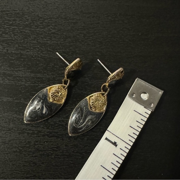 ⚜️3 for $30⚜️ Vintage Drop Earrings (Marbled Grey Enamel, Pierced, Gold Tone) - Picture 5 of 11